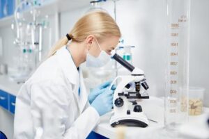 リケジョインターン生が調査!理系女子を取り巻く環境やキャリアについて