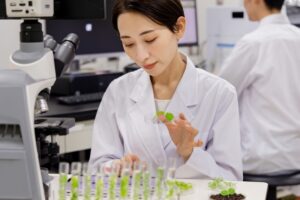食品×バイオテクノロジーの最前線｜フードテックが拓く未来の食と理系キャリア
