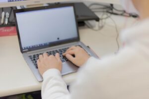 28卒だけどインターンに参加したい理系学生へ：今からの業界理解・経験づくり・参加手順と注意点